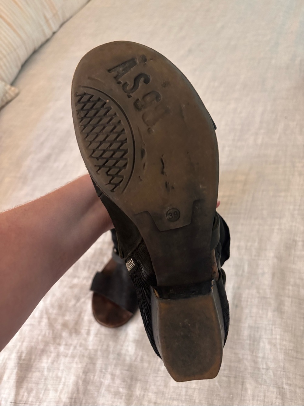Free People  A.S.98 Open-Toe Cutout Ankle Sandals. - Picture 4 of 4
